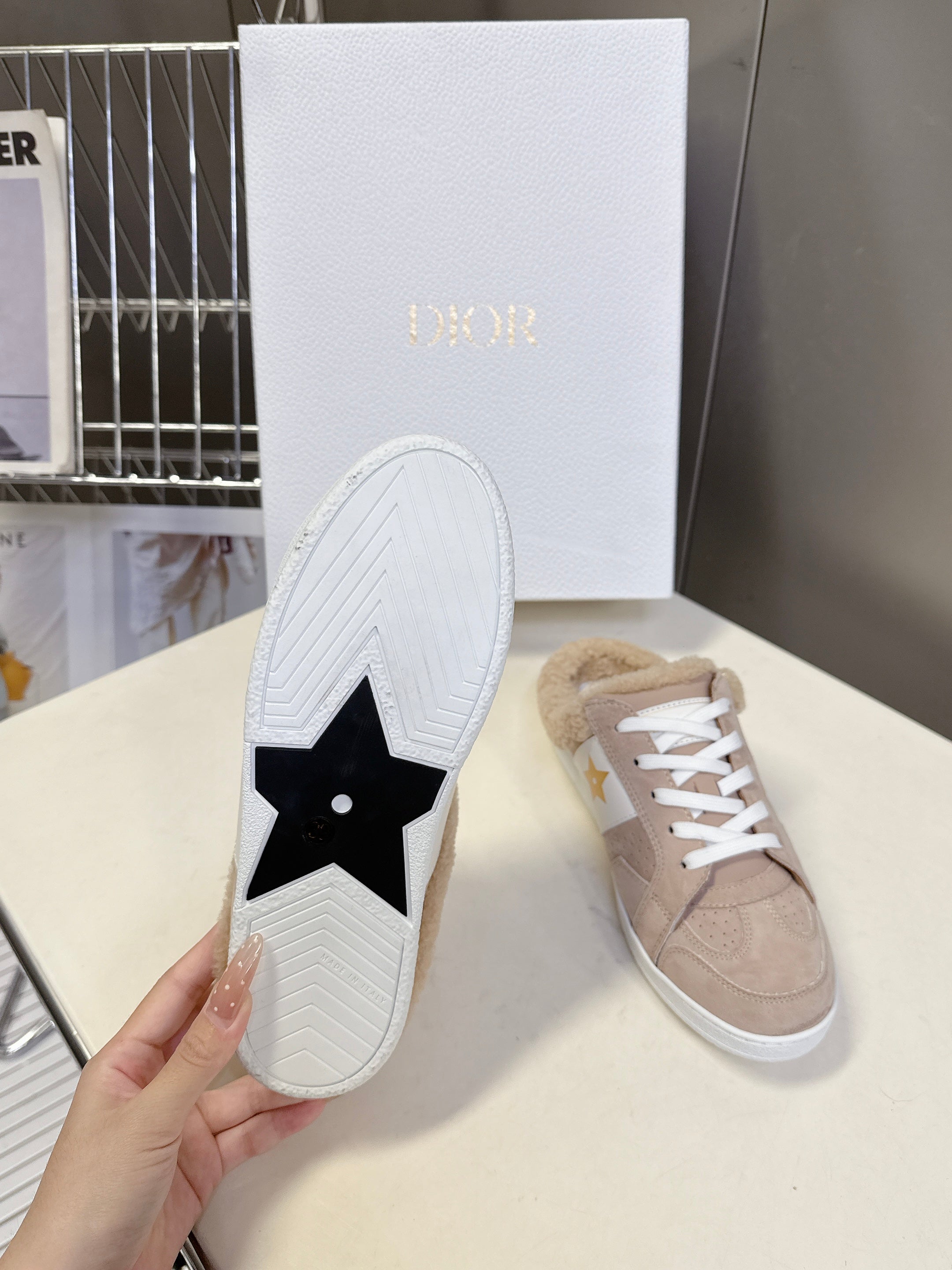 DIOR 25S  STAR SNEAKERS IN NUDE PINK SUEDE AND WOOL