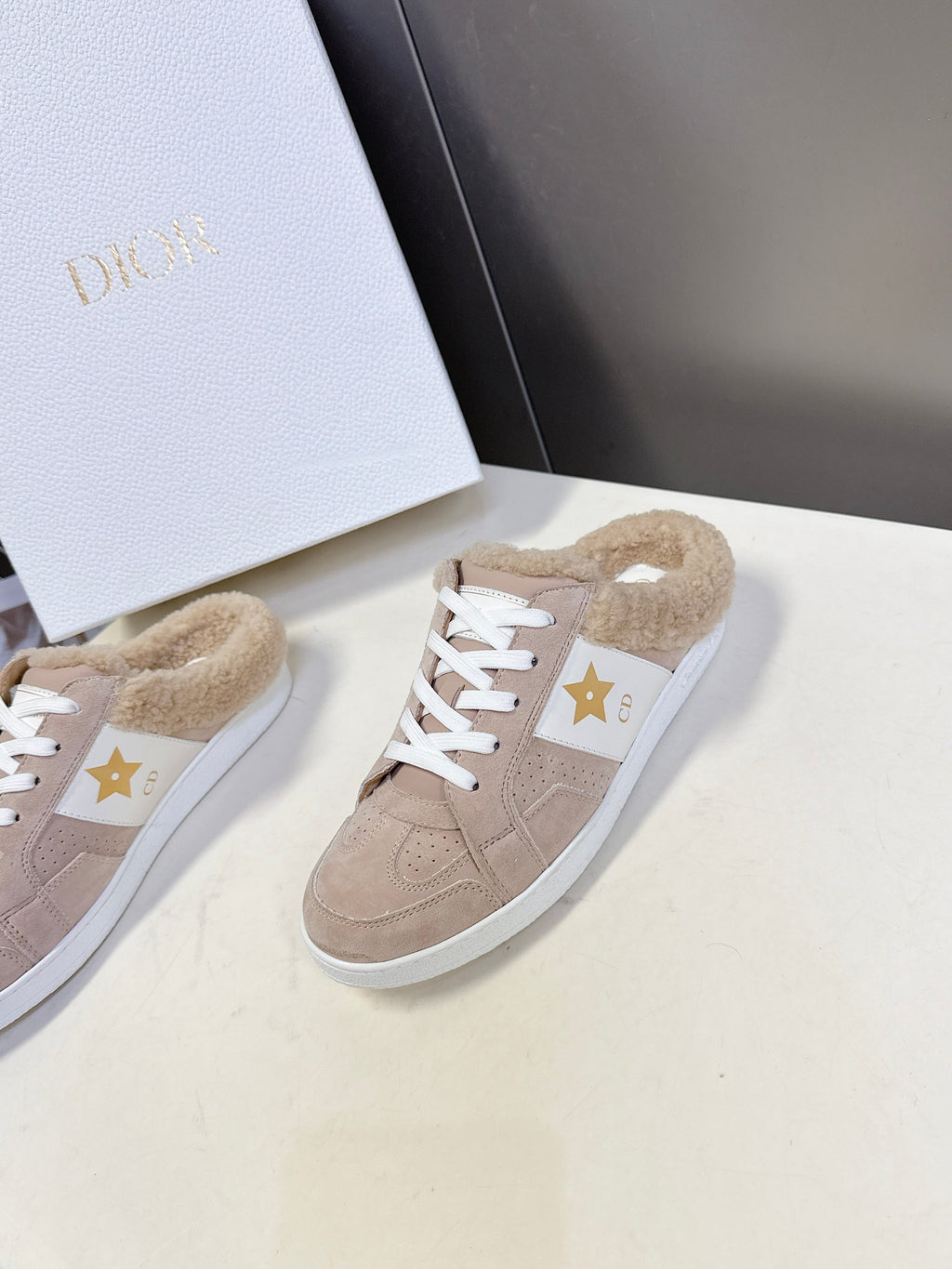 DIOR 25S  STAR SNEAKERS IN NUDE PINK SUEDE AND WOOL
