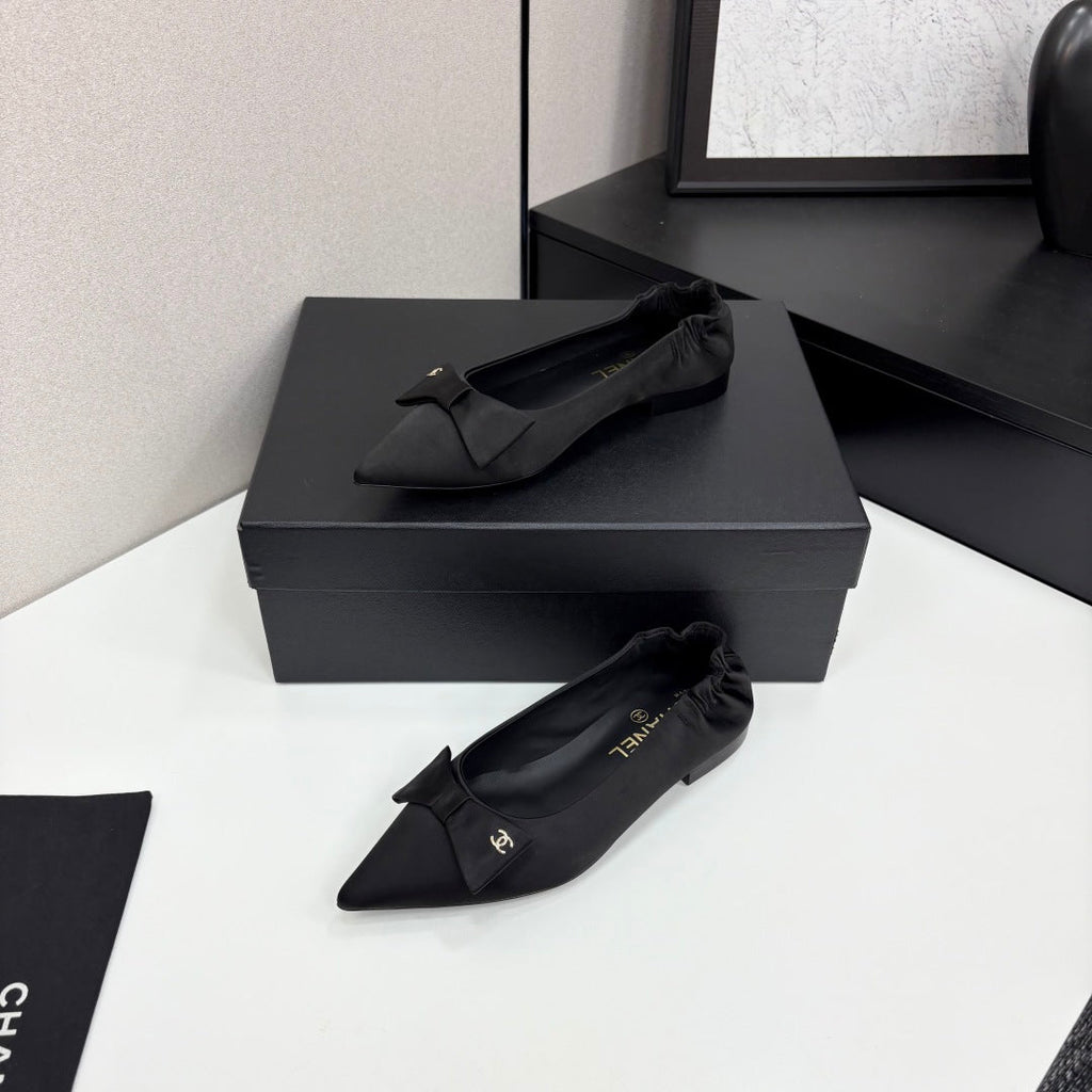 CHANEL BALLET FLATS 25S IN BLACK SATIN WITH BOW