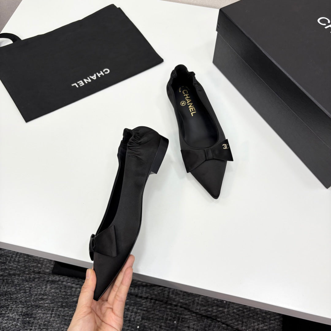 CHANEL BALLET FLATS 25S IN BLACK SATIN WITH BOW