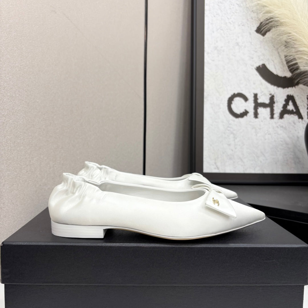 CHANEL BALLET FLATS 25S IN WHITE SATIN WITH BOW