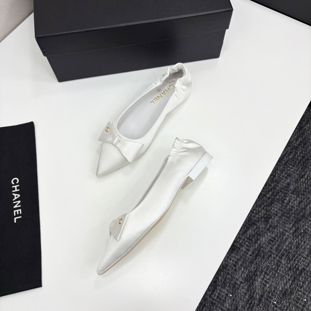 CHANEL BALLET FLATS 25S IN WHITE SATIN WITH BOW