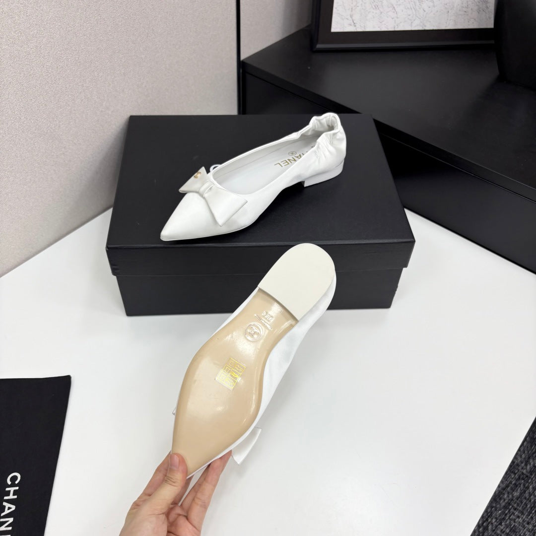 CHANEL BALLET FLATS 25S IN WHITE SATIN WITH BOW