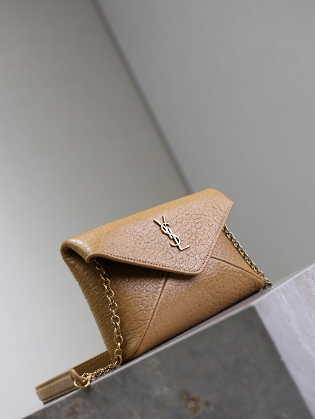 YSL 25S CALYPSO MINI 19 IN CARAMEL LAMBSKIN GOLD HARDWRE