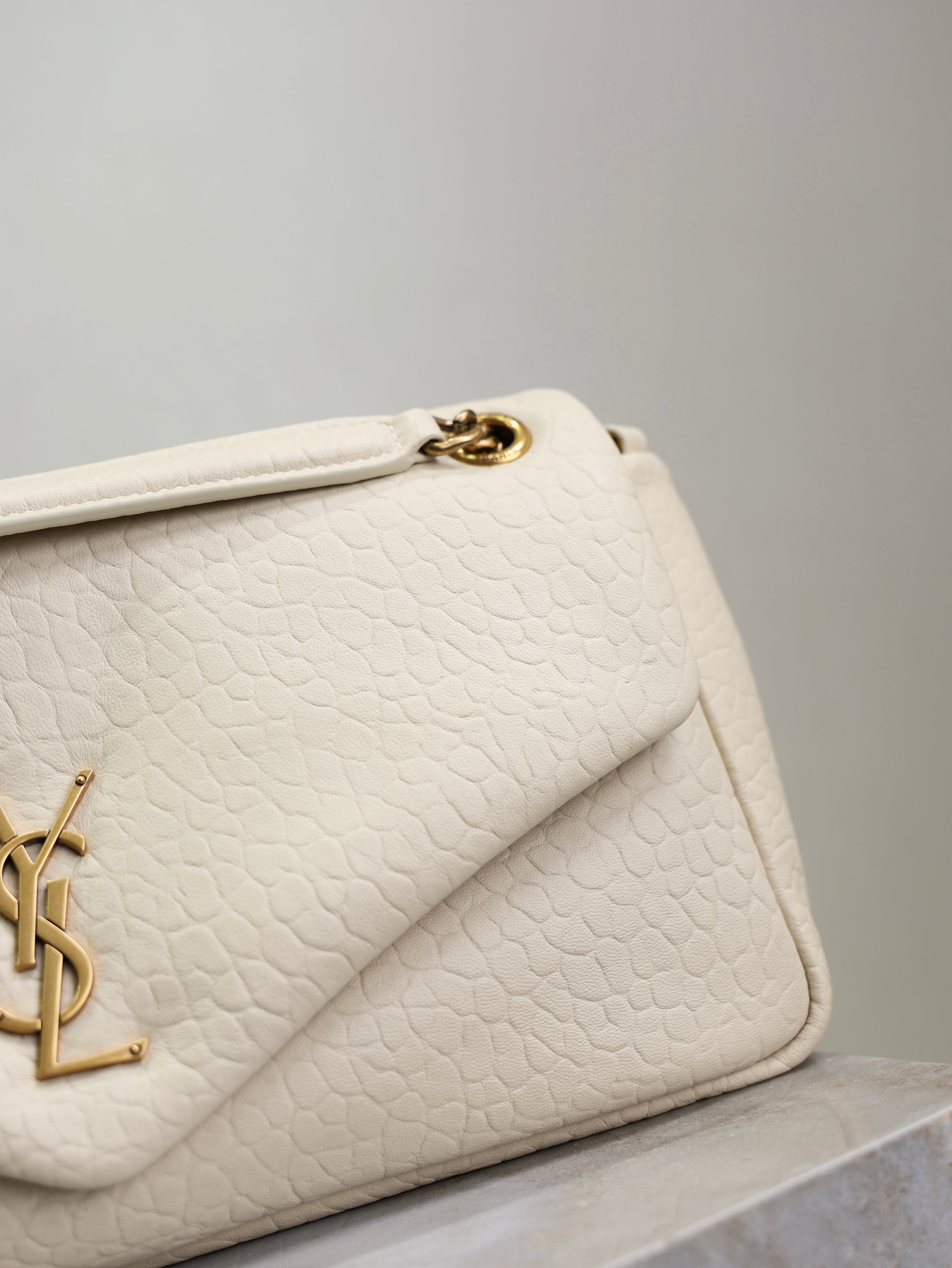 YSL 25S CALYPSO 30 IN IVORY GRAINED CALFSKIN GOLD HARDWRE