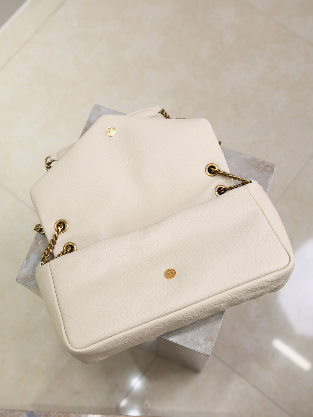 YSL 25S CALYPSO 30 IN IVORY GRAINED CALFSKIN GOLD HARDWRE