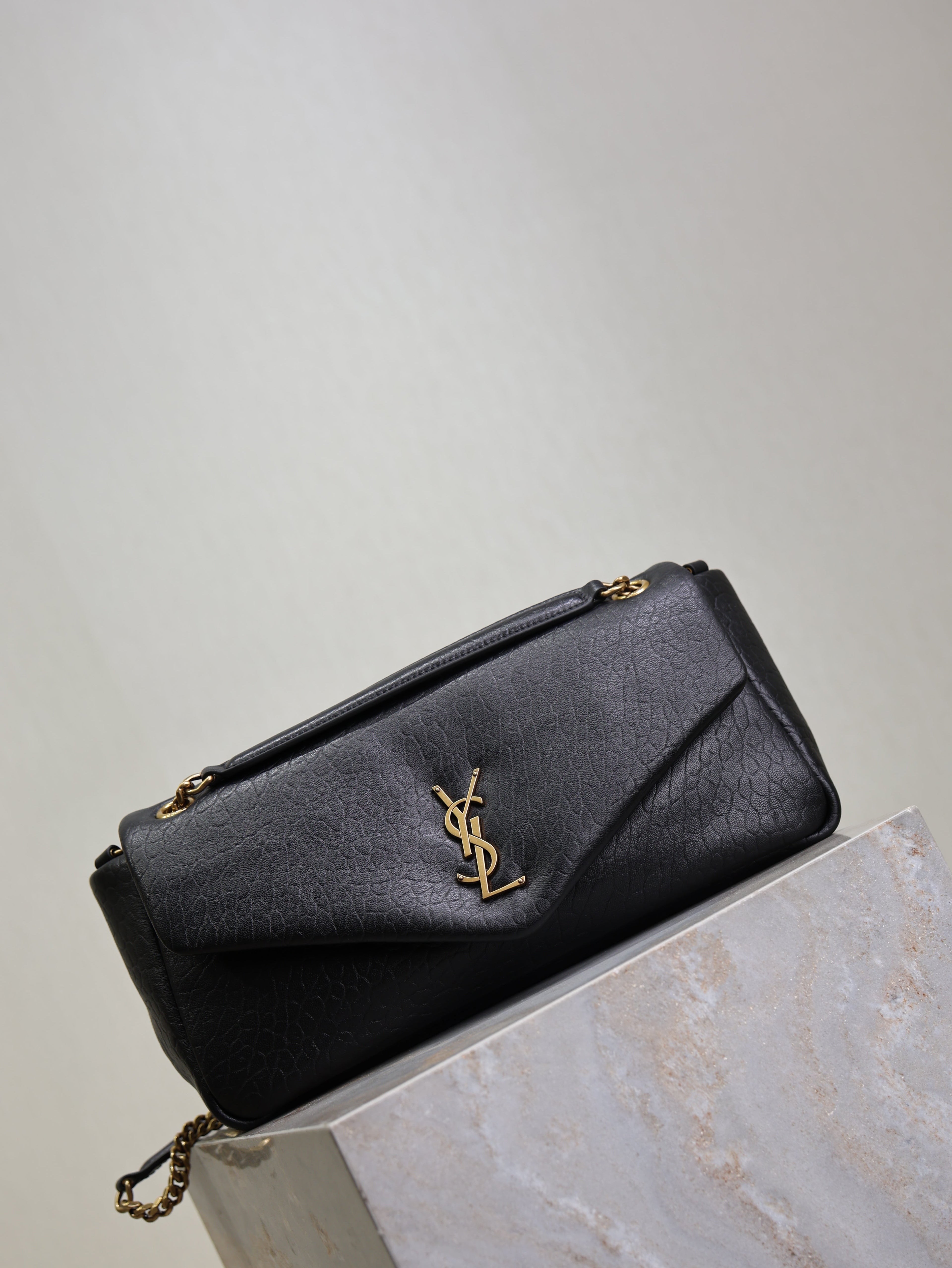 YSL 25S CALYPSO 30 IN BLACK GRAINED CALFSKIN GOLD HARDWRE