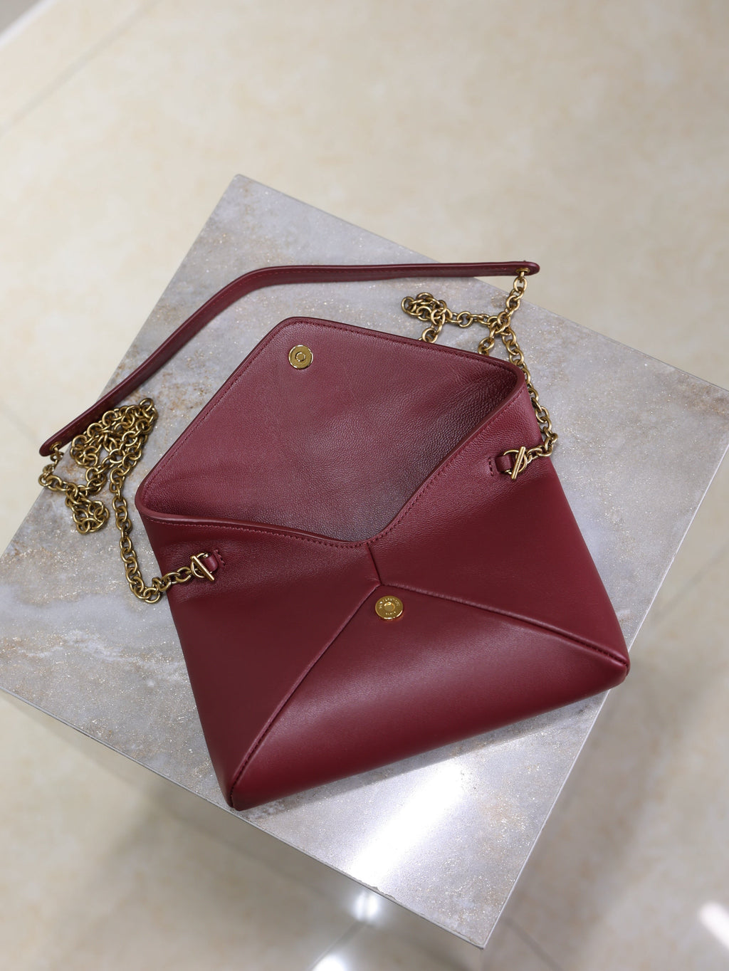 YSL 25S CALYPSO MINI 19 IN BURGUNDY CALFSKIN GOLD HARDWARE