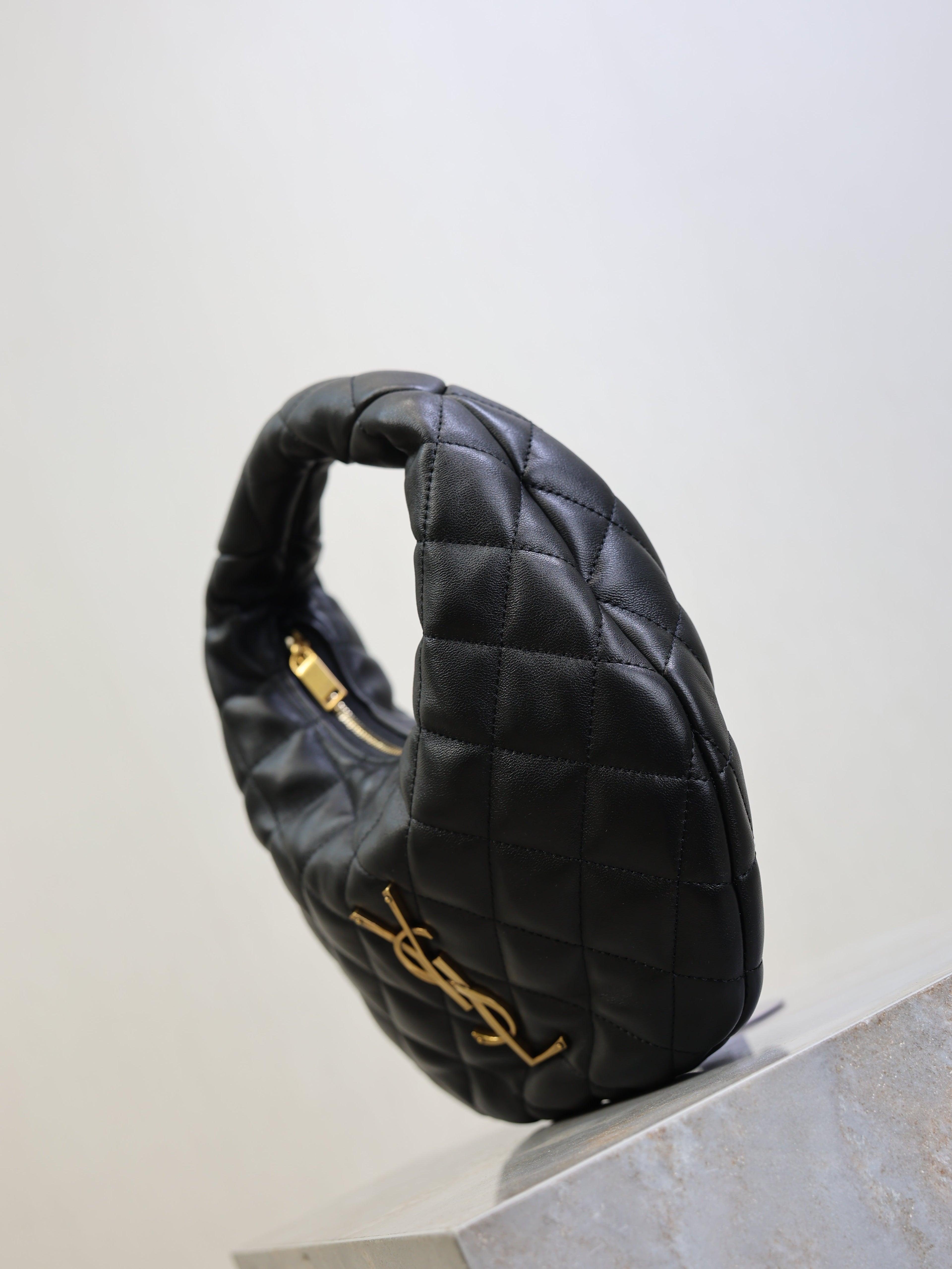 YSL 25S ICARE BABY 17 IN BLACK QUILTED CALFSKIN GOLD HARDWRE
