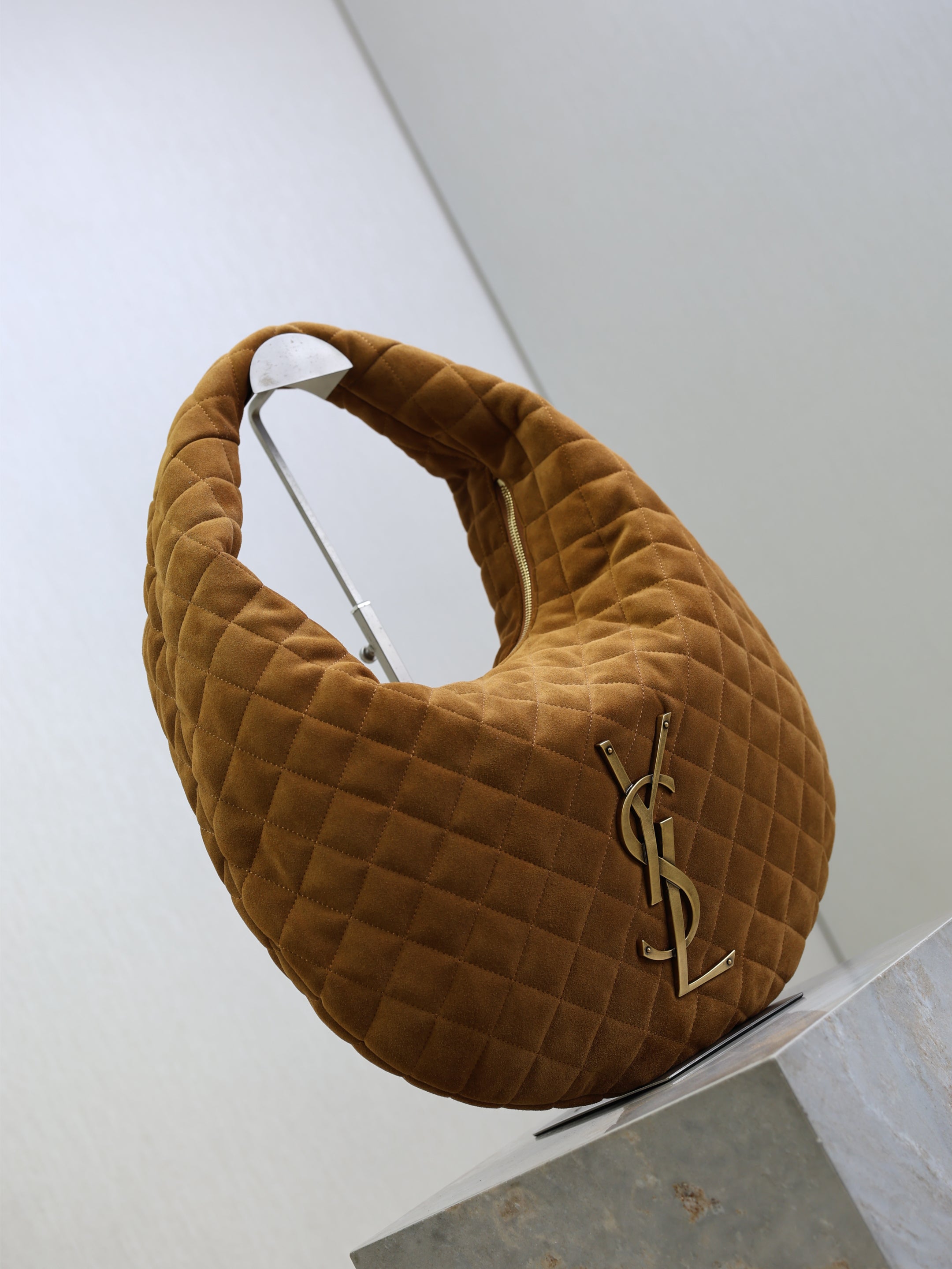YSL 25S ICARINO 44 IN CARAMEL QUILTED SUEDE GOLD HARDWARE