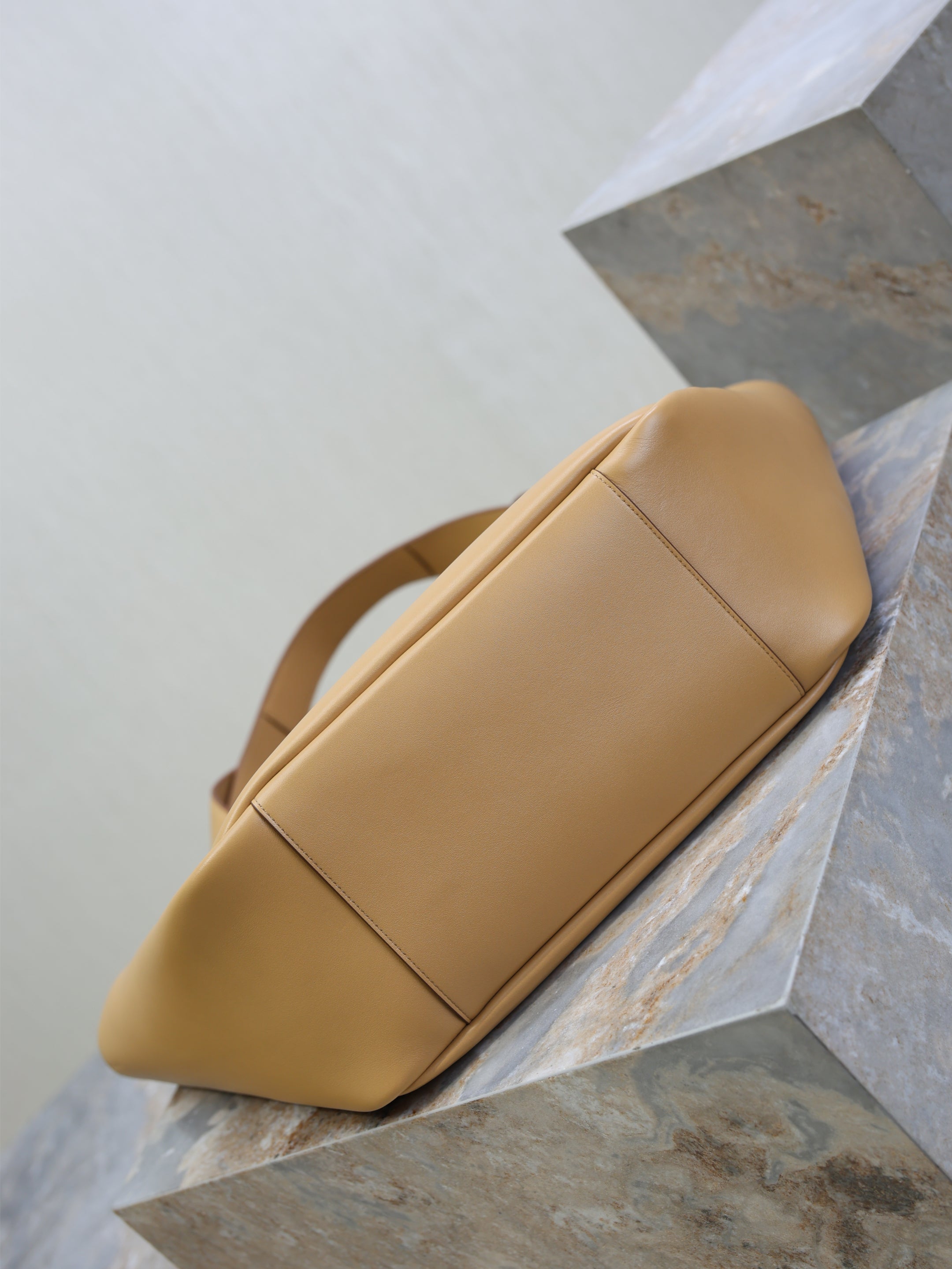 YSL 25S LE 5 À 7 BEA 50 IN DARK CARAMEL CALFSKIN GOLD HARDWARE