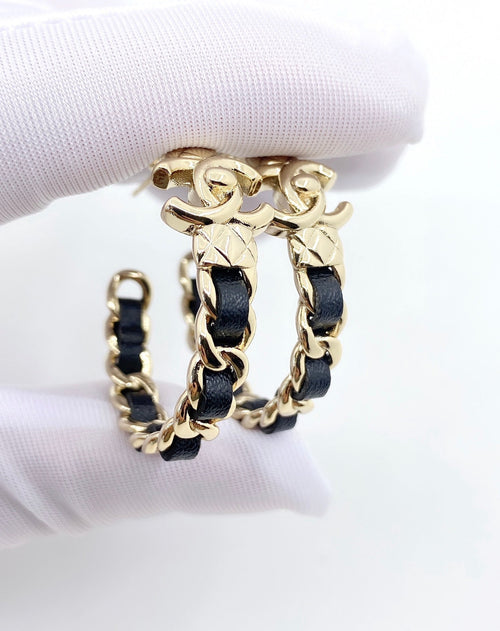 18K  Chanel Cricle Leather Earrings