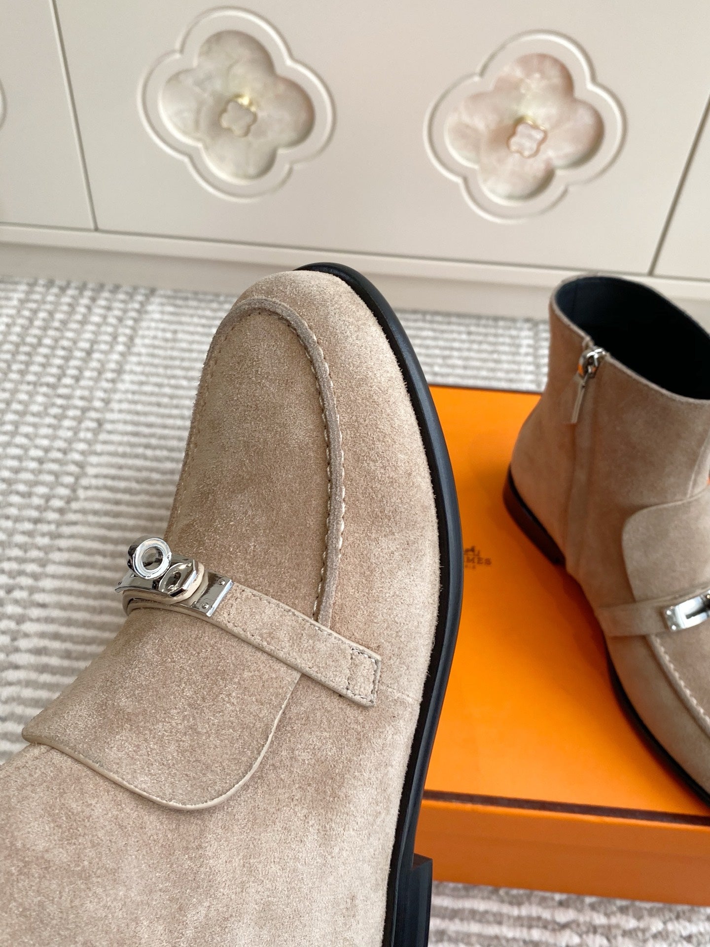 HERMES 25S KELSY ANKLE BOOT IN EARTHY BROWN-GRAY SUEDE WITH SILVER HARDWARE