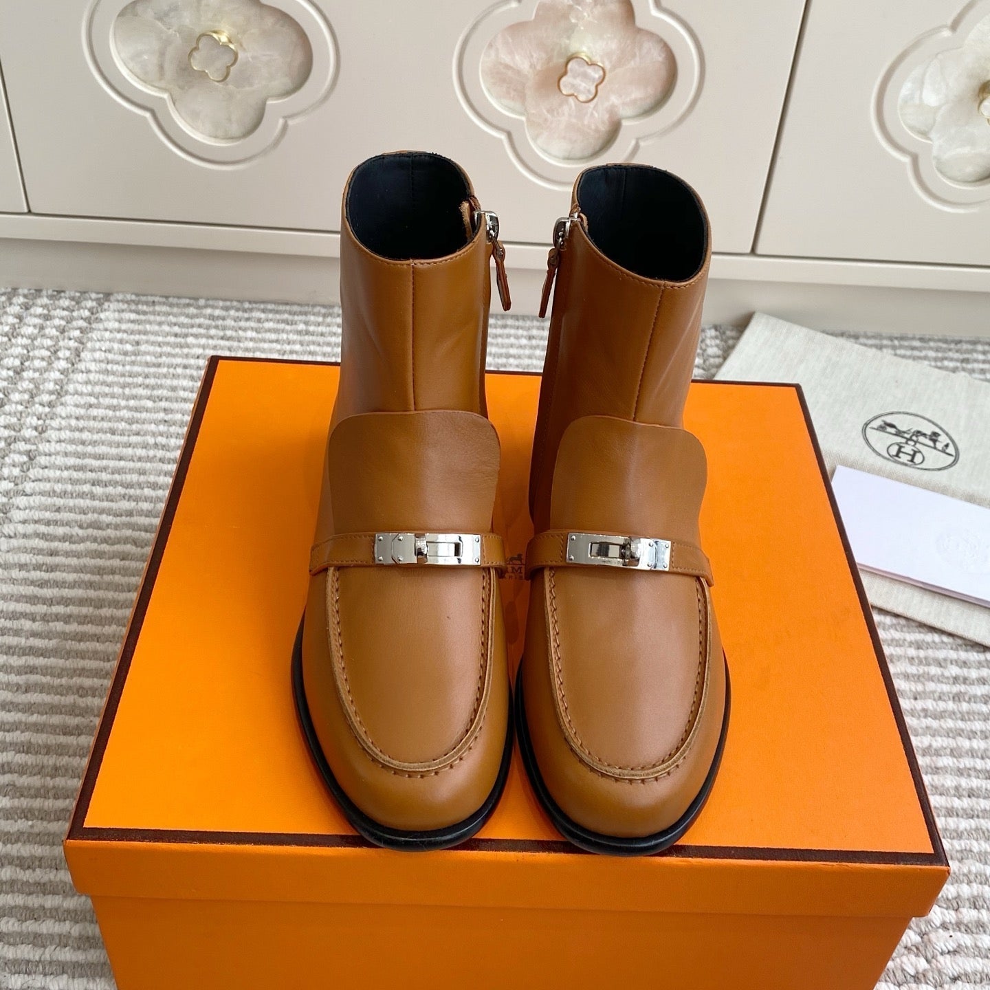 HERMES 25S KELSY ANKLE BOOT IN BROWN LAMBSKIN WITH SILVER HARDWARE