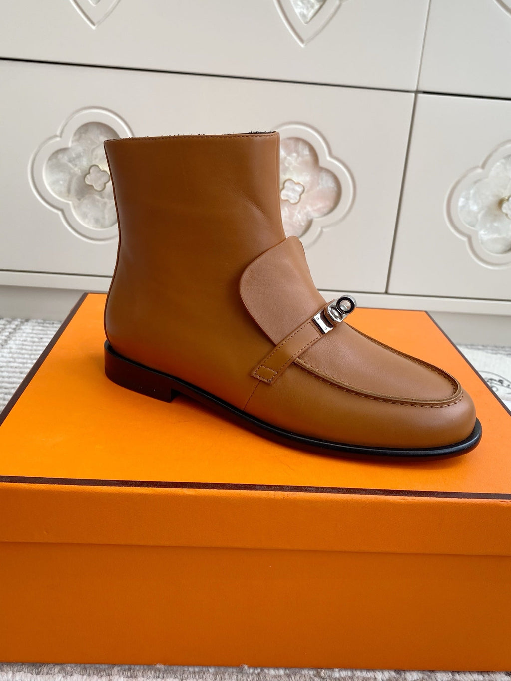 HERMES 25S KELSY ANKLE BOOT IN BROWN LAMBSKIN WITH SILVER HARDWARE