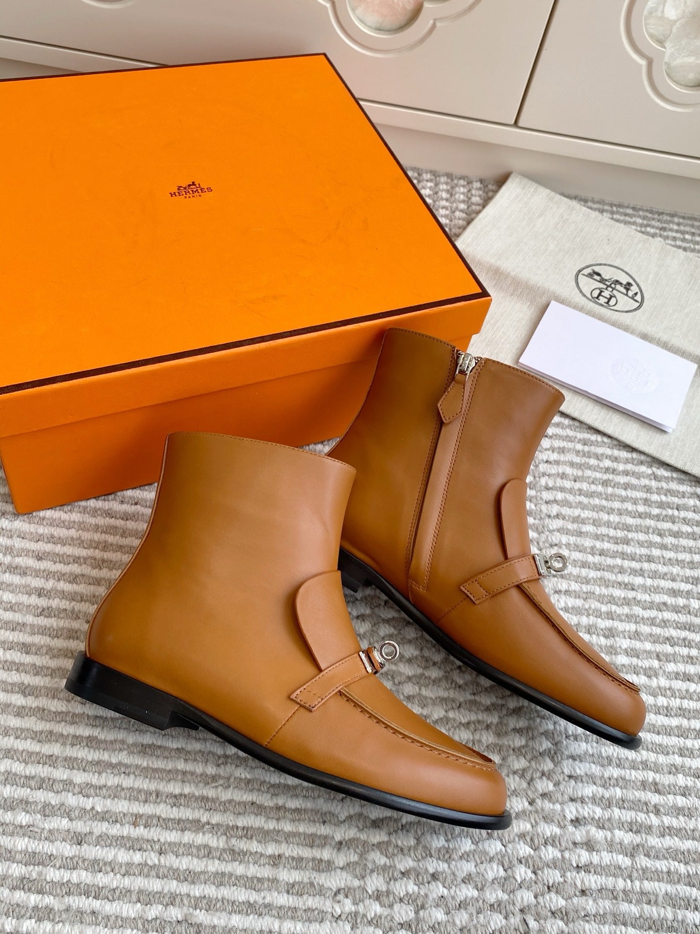 HERMES 25S KELSY ANKLE BOOT IN BROWN LAMBSKIN WITH SILVER HARDWARE