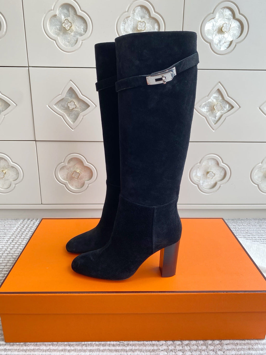 HERMES 25S TALL BOOTS 90 MM IN BLACK SUEDE