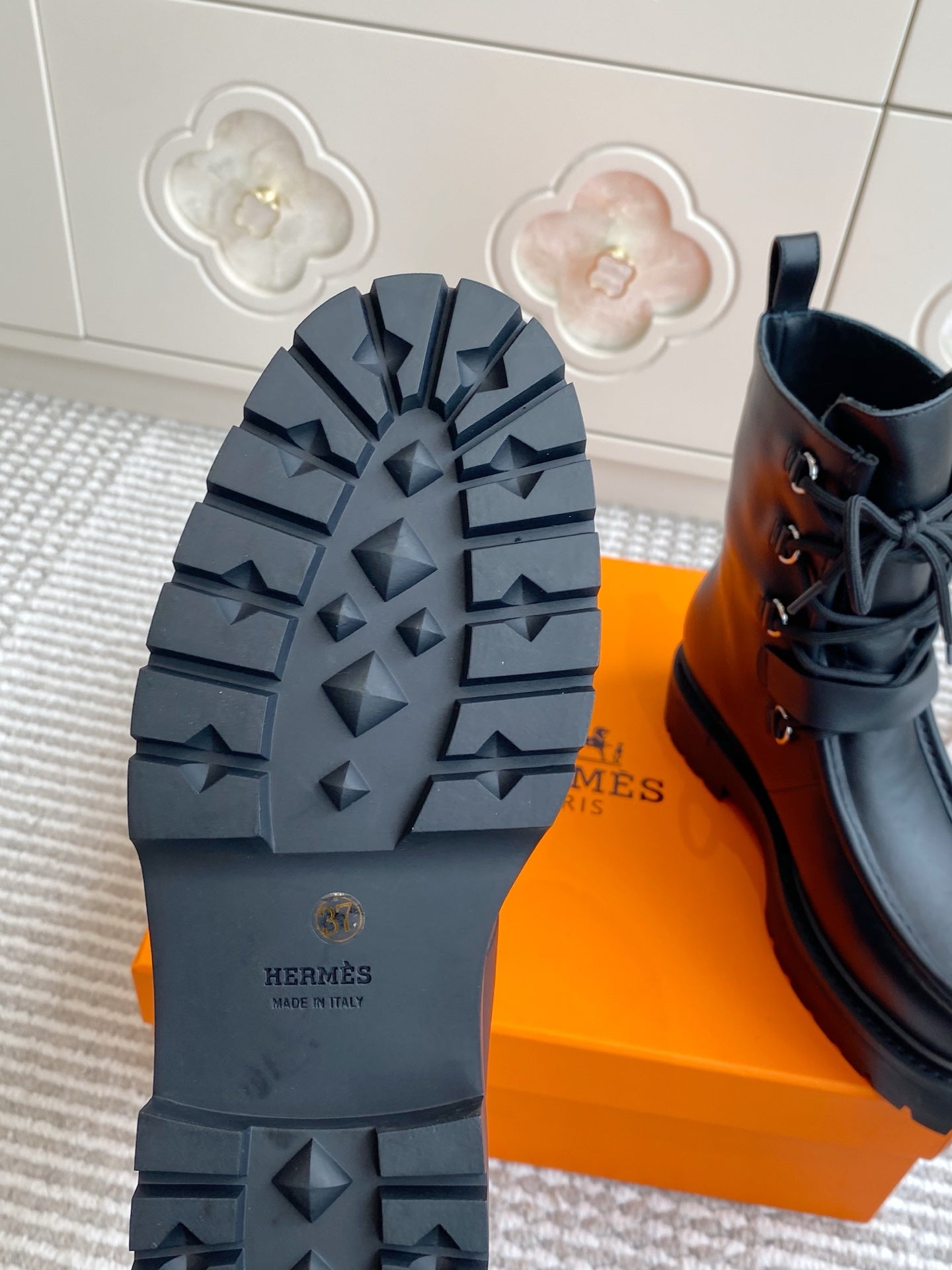HERMES 25S ANKLE BOOTS IN BLACK LAMBSKIN