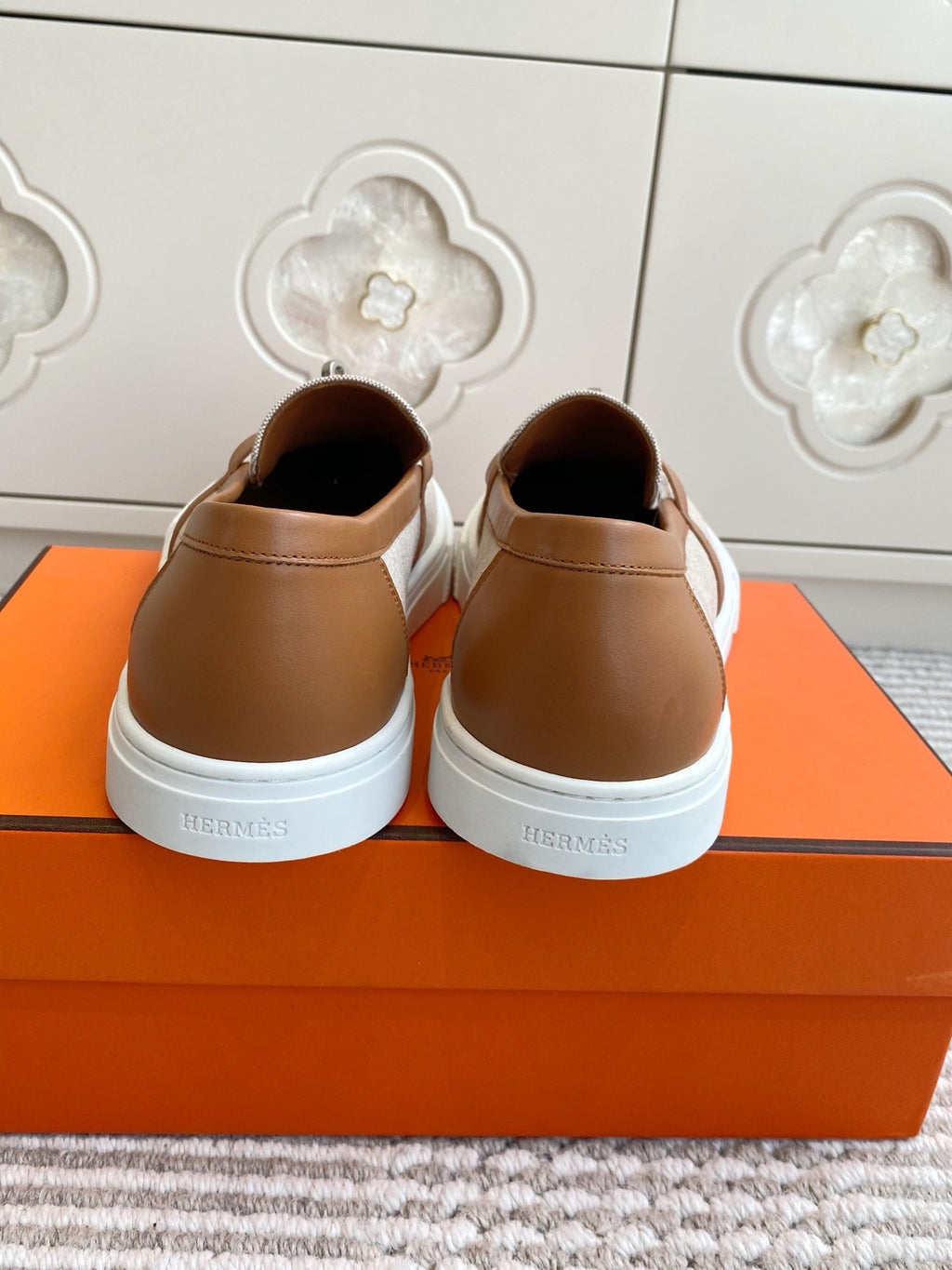 HERMES 25S SLIP-ON IN LIGHT BEIGE CANVAS AND BROWN LAMBSKIN WITH SILVER HARDWARE