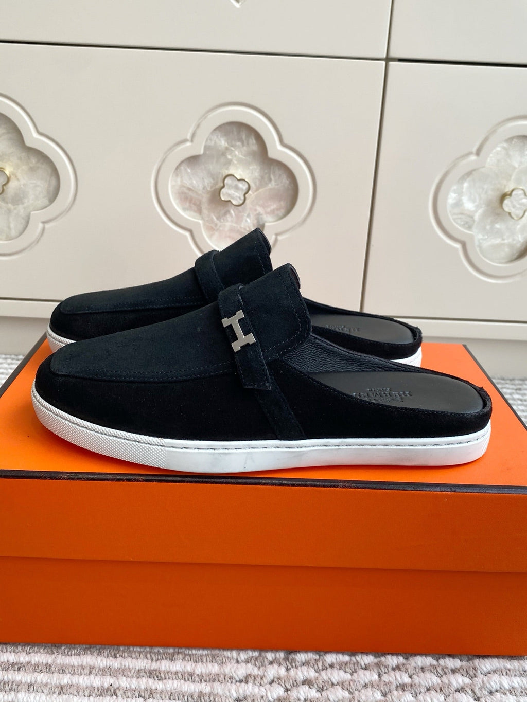 HERMES 25S MULES IN BLACK SUEDE WITH SILVER HARDWARE