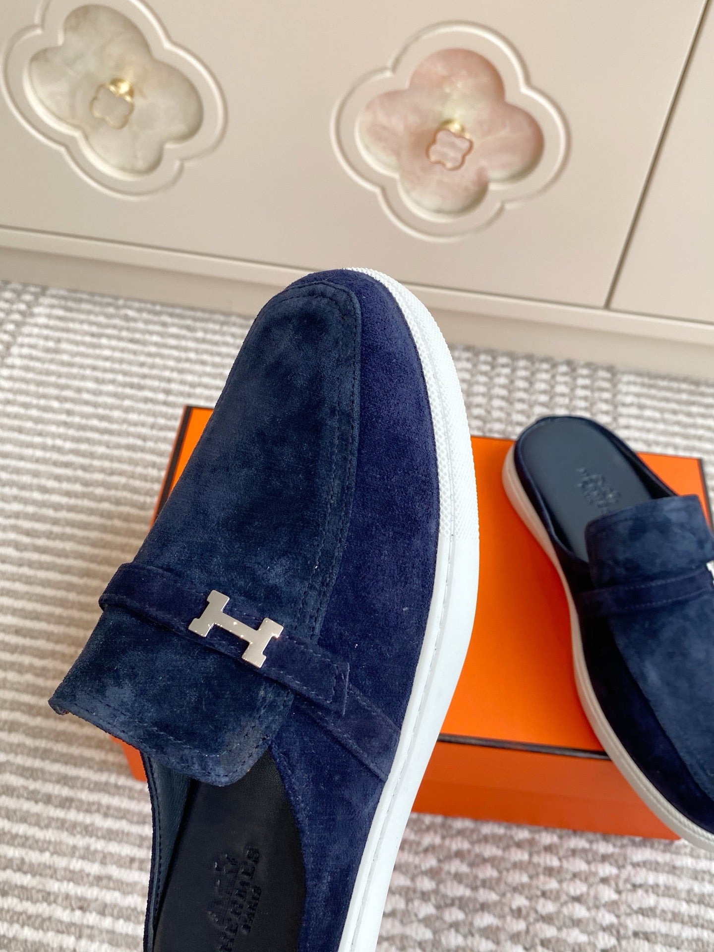 HERMES 25S MULES IN NAVY BLUE SUEDE WITH SILVER HARDWARE