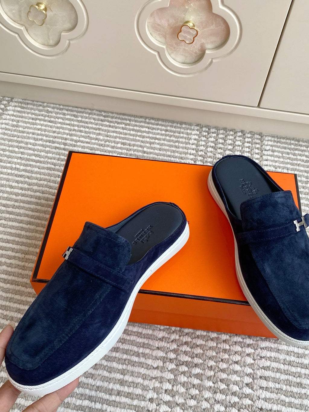 HERMES 25S MULES IN NAVY BLUE SUEDE WITH SILVER HARDWARE