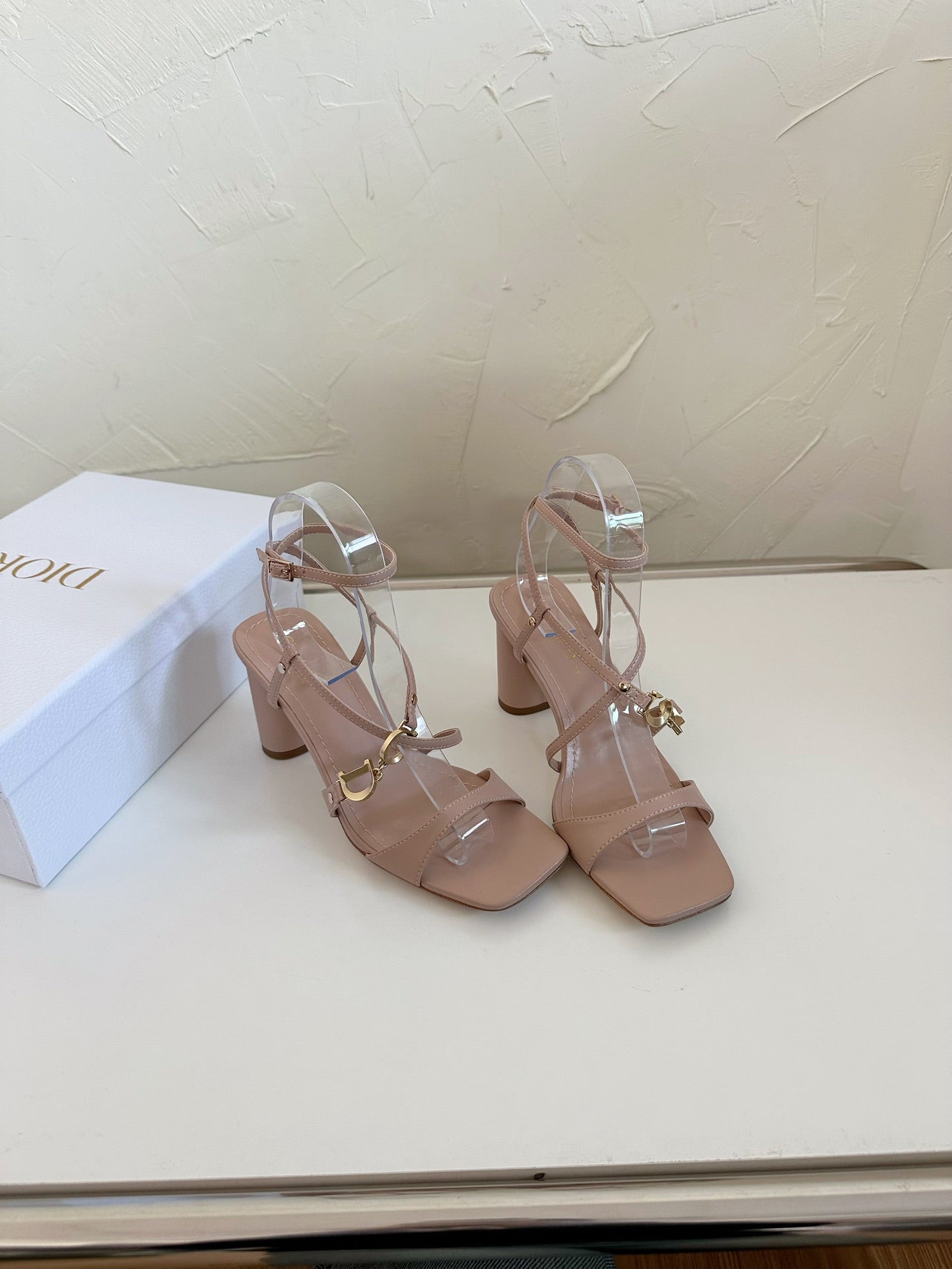 DIOR MEDIUM SQUARE HEEL SANDAL IN BLUSH PINK LAMBSKIN