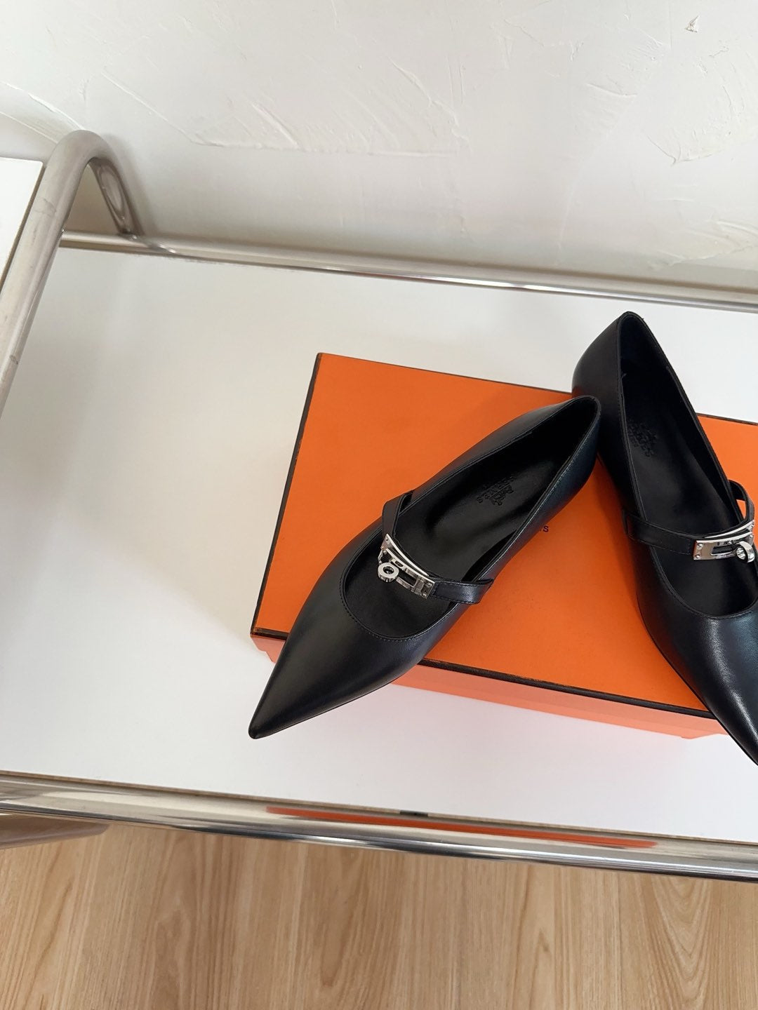 HERMES KIARA FLAT PUMP IN BLACK CALFSKIN