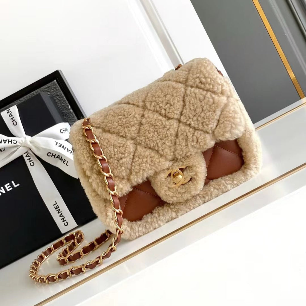 CHANEL MINI FLAP BAG 18 IN BEIGE WOOL AND GINGER ORANGE CALFSKIN GOLD HARDWARE