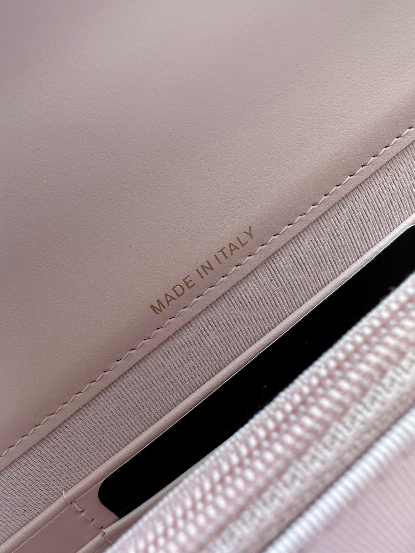 CHANEL 25S CLASSIC WALLET ON CHAIN 19 IN LIGHT PINK LAMBSKIN WITH GOLD HARDWARE