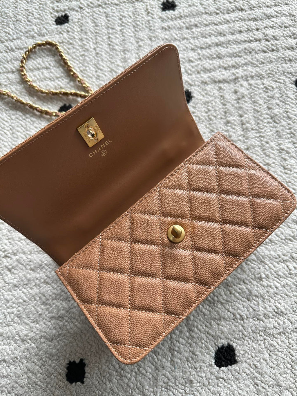 CHANEL 25S CLASSIC WALLET ON CHAIN 19 IN BROWN LAMBSKIN WITH GOLD HARDWARE