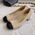 CHANEL PUMP ROUNG TOE IN BEIGE CREAM MIX BLACK SHEEPSKIN