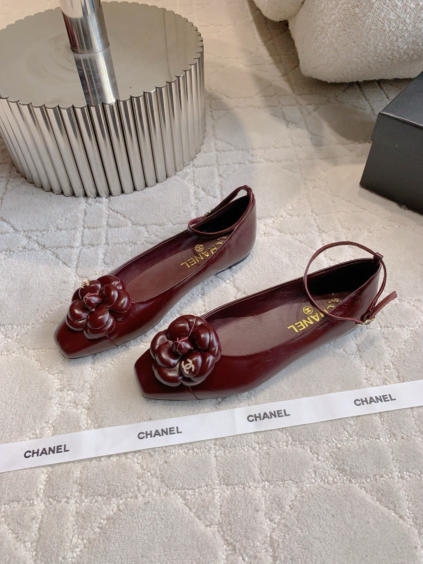 CHANEL 25S CAMELLIA SQUARE TOE FLATS IN ROSSO ANCORA CALFSKIN GOLD HARDWARE