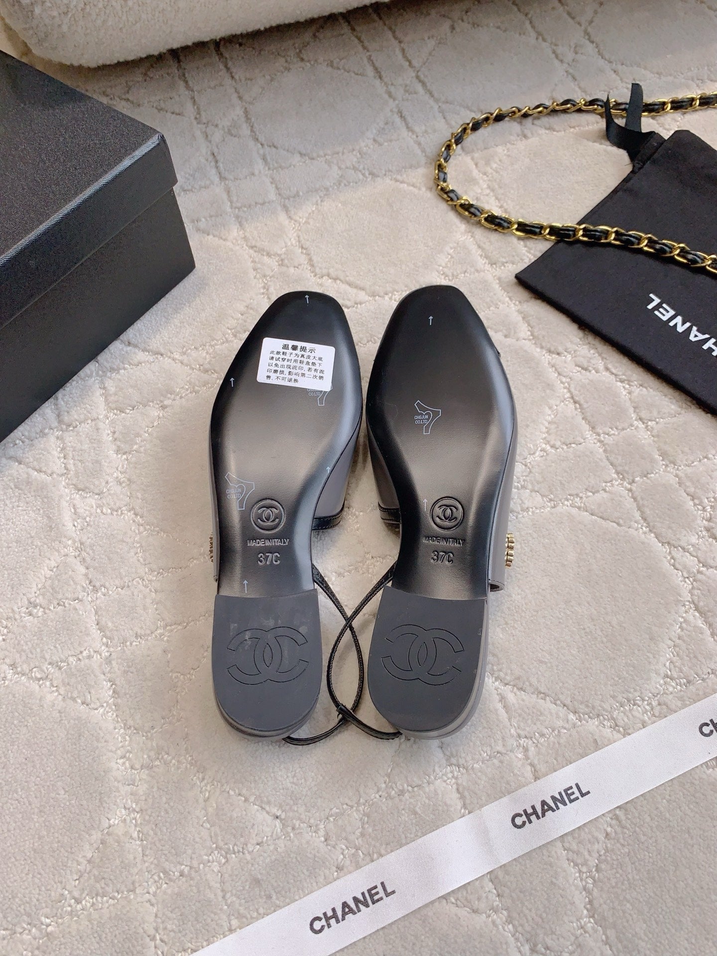 CHANEL 25S SLINGBACK IN BLACK AND TAUPE GRAY CALFSKIN GOLD HARDWARE