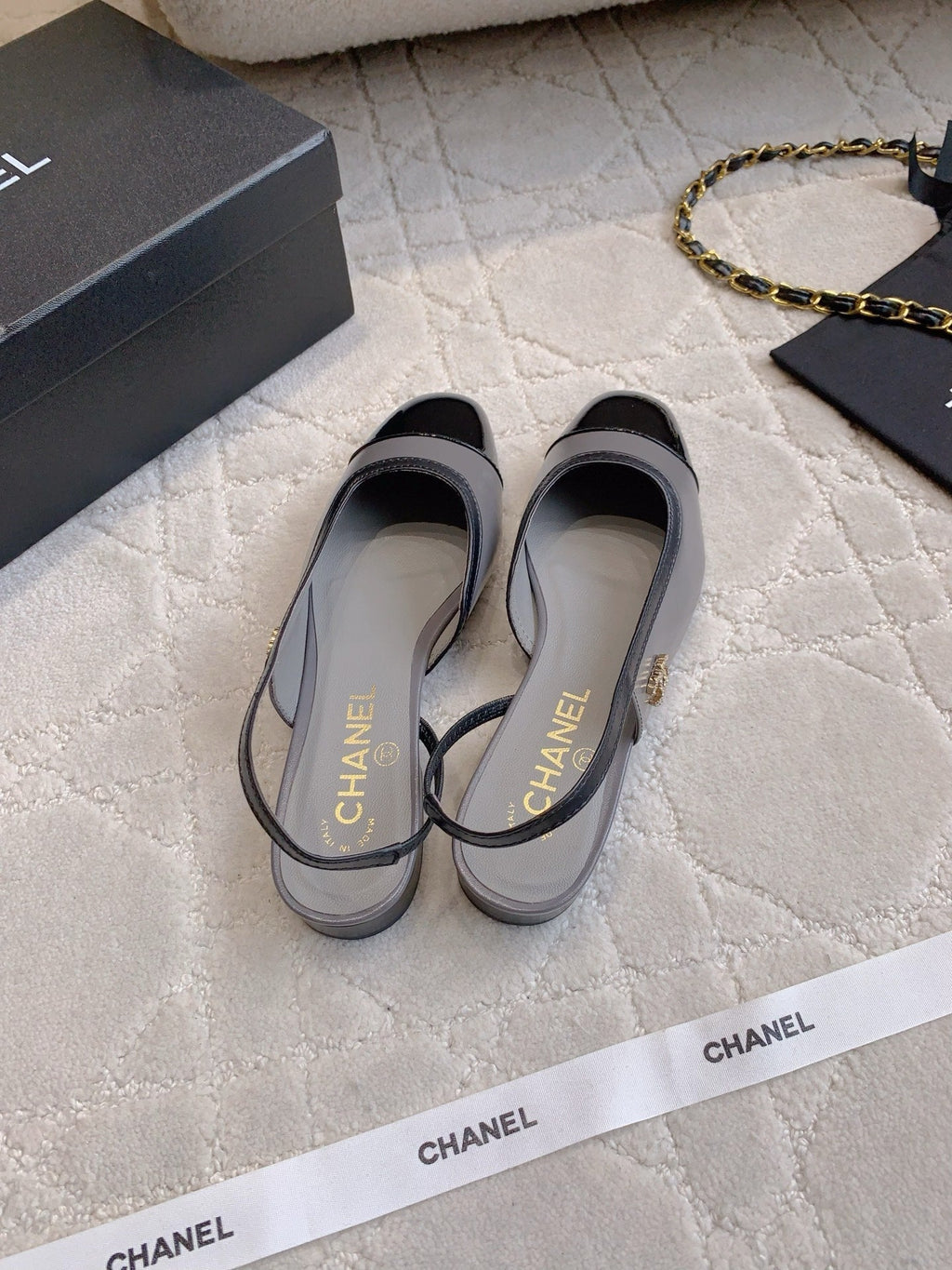 CHANEL 25S SLINGBACK IN BLACK AND TAUPE GRAY CALFSKIN GOLD HARDWARE