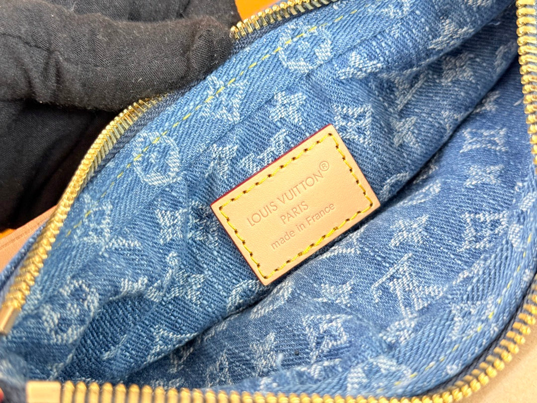 LOUIS VUITTON LV 25S POCHETTE VALLEY 21 IN BLUE DENIM MONOGRAM LEATHER TRIM GOLD HARDWARE
