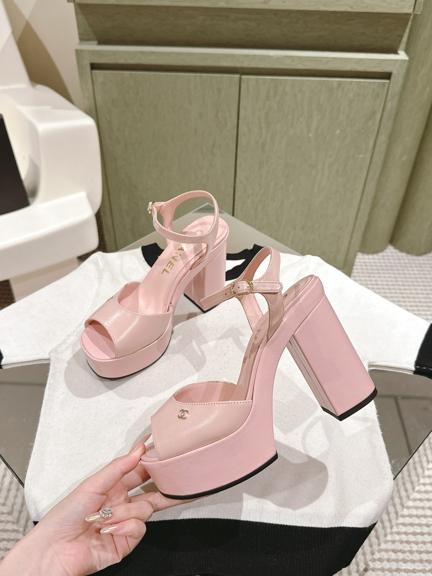 CHANEL HIGH SANDAL LIGHT PINK CALFSKIN