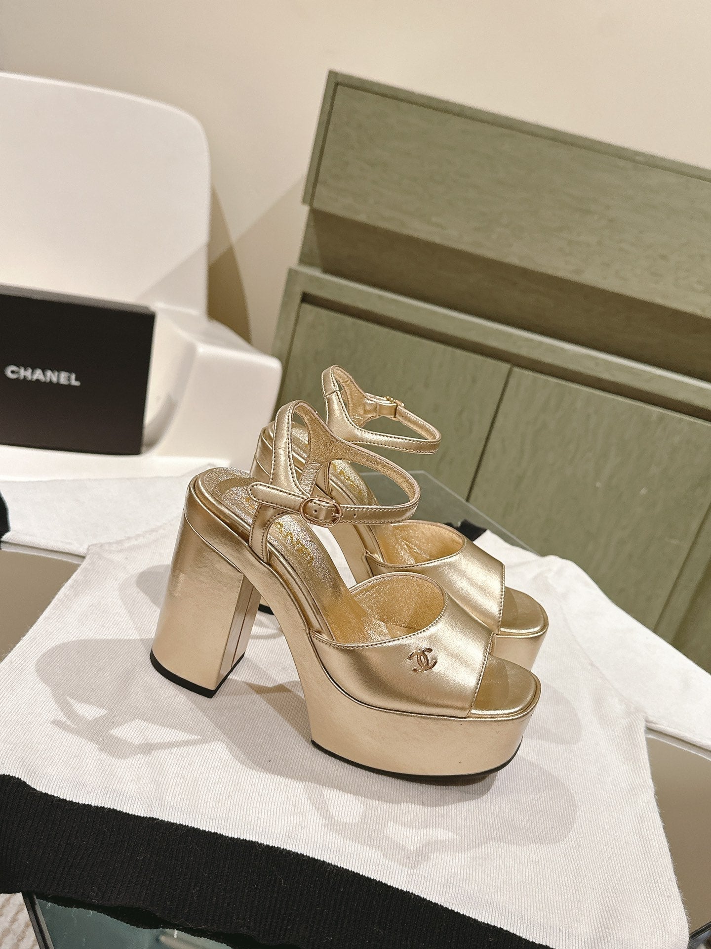 CHANEL HIGH SANDAL GOLDEN CALFSKIN