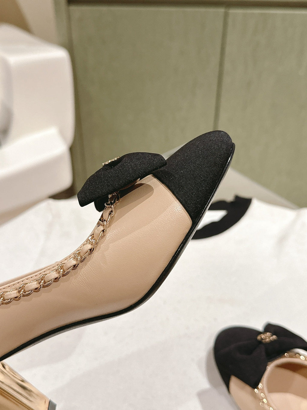 CHANEL HIGH HEELS BEIGE CREAM CALFSKIN AND FABRIC