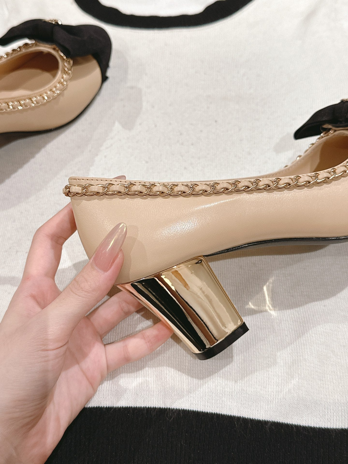 CHANEL HIGH HEELS BEIGE CREAM CALFSKIN AND FABRIC