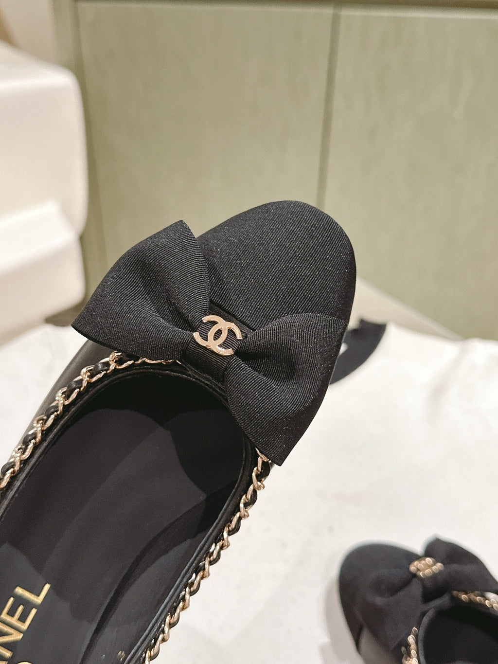 CHANEL HIGH HEELS BLACK CALFSKIN AND FABRIC