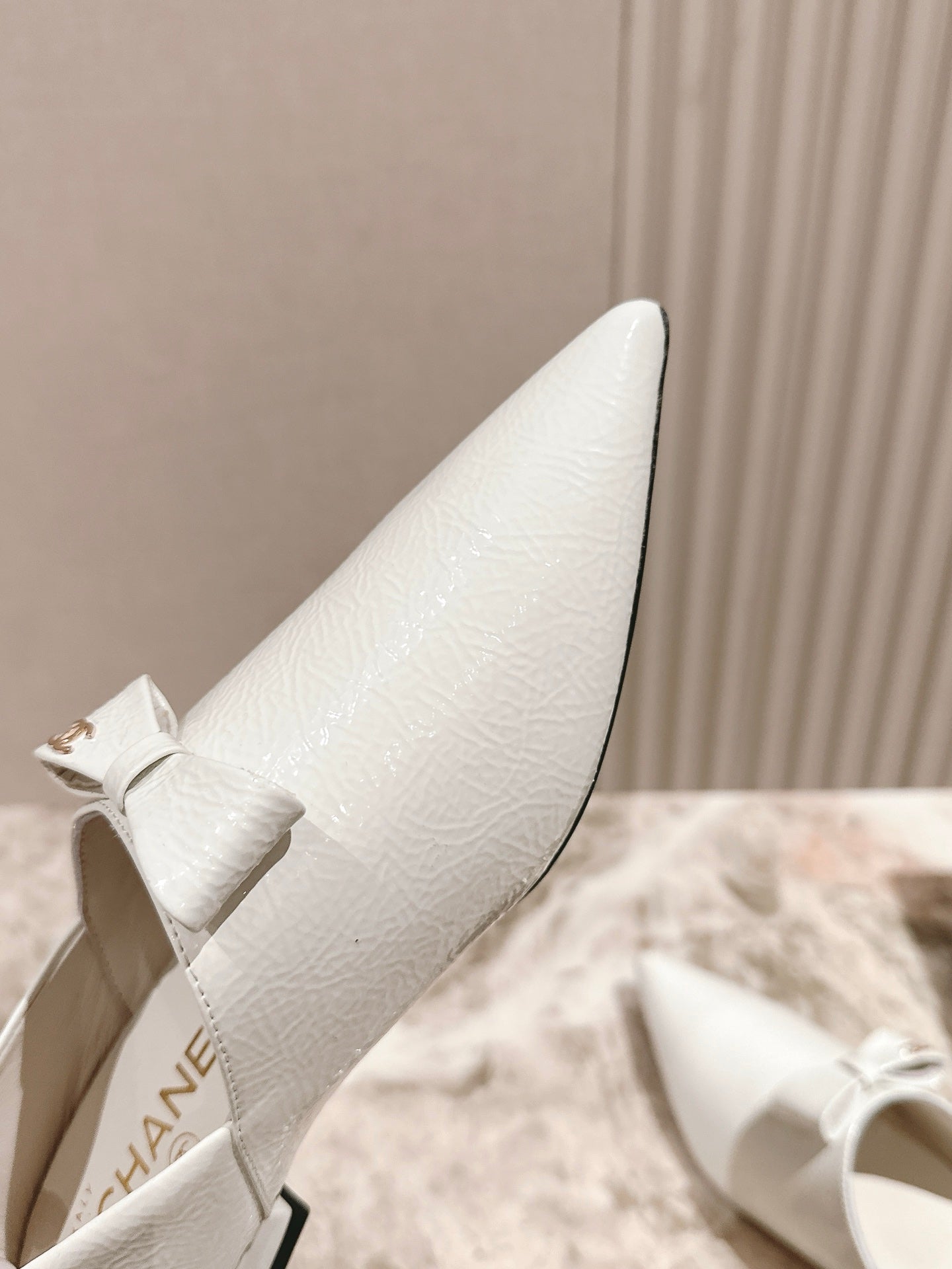 CHANEL FLATS 25S IN WHITE PATENT LEATHER