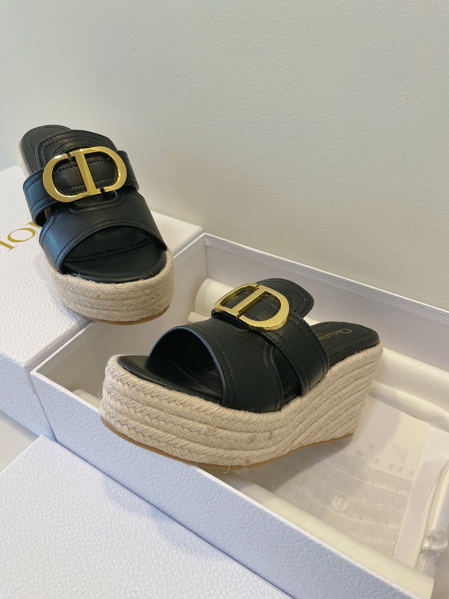 DIOR MONTAIGNE WEDGE SLIDE 95MM IN BLACK CALFSKIN