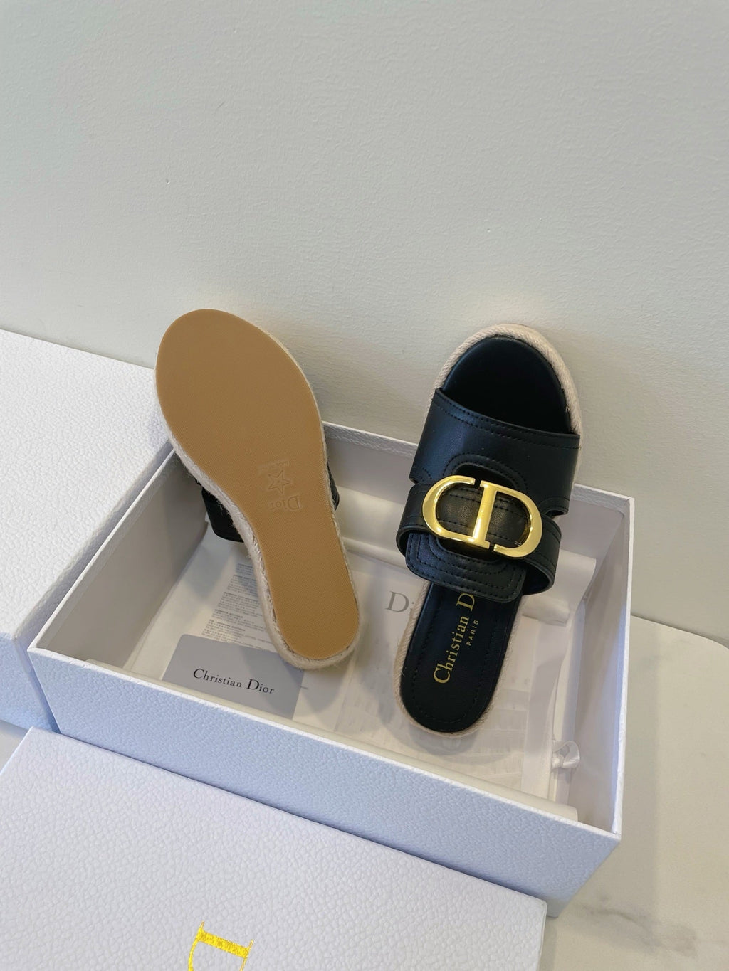 DIOR MONTAIGNE WEDGE SLIDE 95MM IN BLACK CALFSKIN