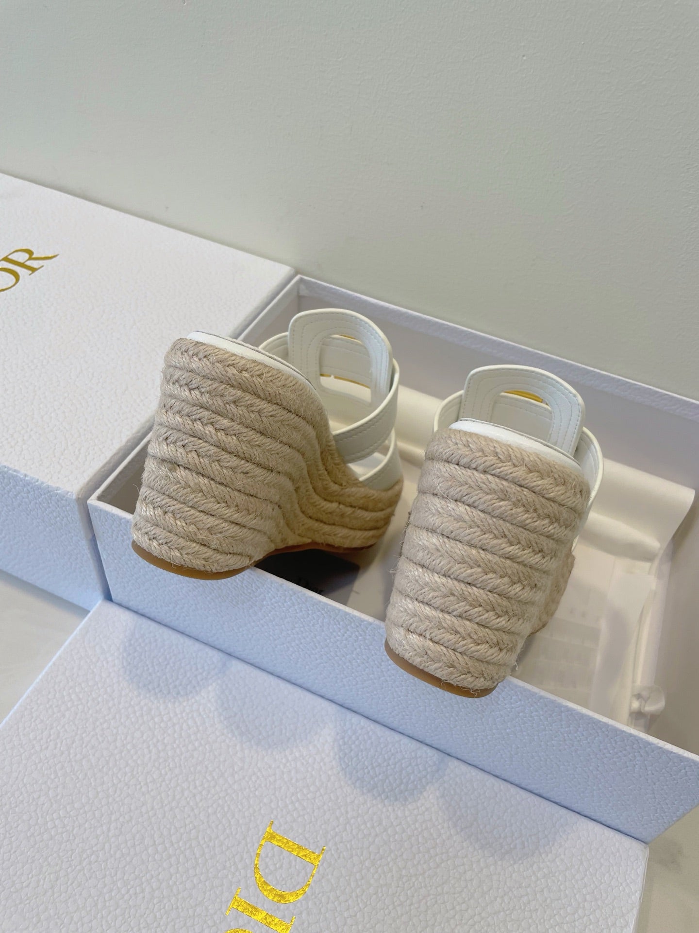 DIOR MONTAIGNE WEDGE SLIDE 95MM IN WHITE CALFSKIN