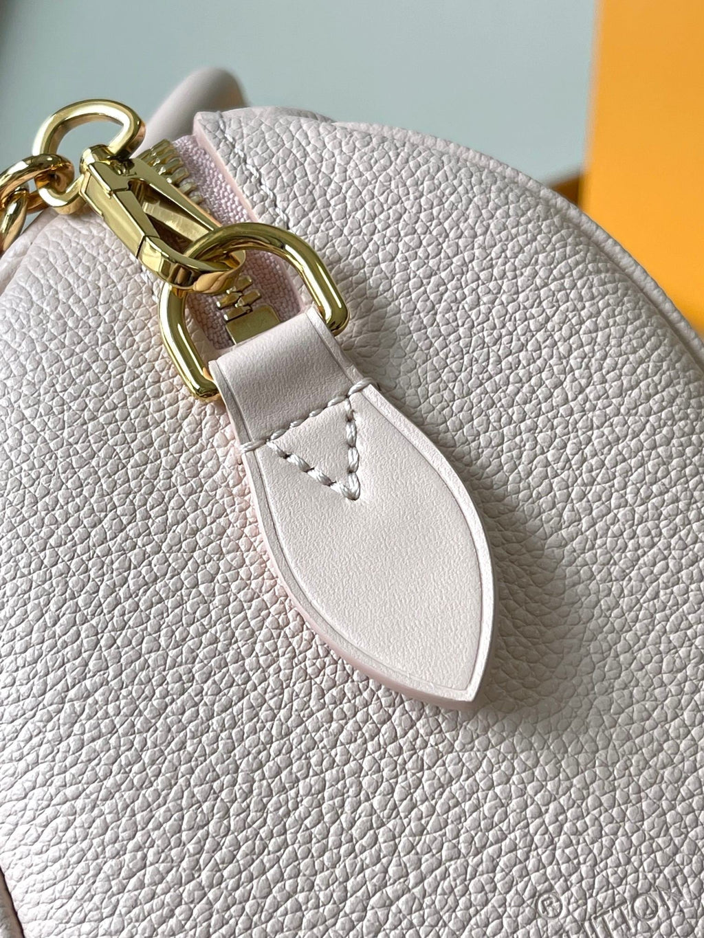 LOUIS VUITTON SPEEDY BANDOULIÈRE 20 IN LIGHT PINK MONOGRAM EMPREINTE LEATHER