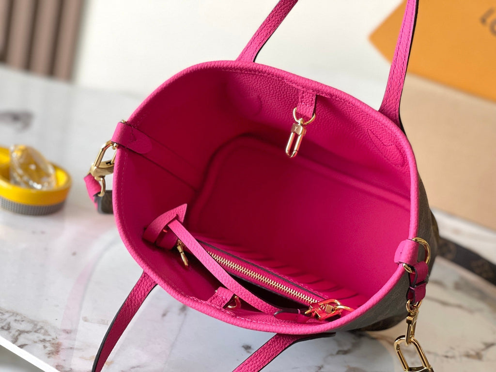LOUIS VUITTON NEVERFULL BANDOULIÈRE INSIDE OUT BB 24 IN BROWN MONOGRAM CANVAS AND PINK CALFSKIN