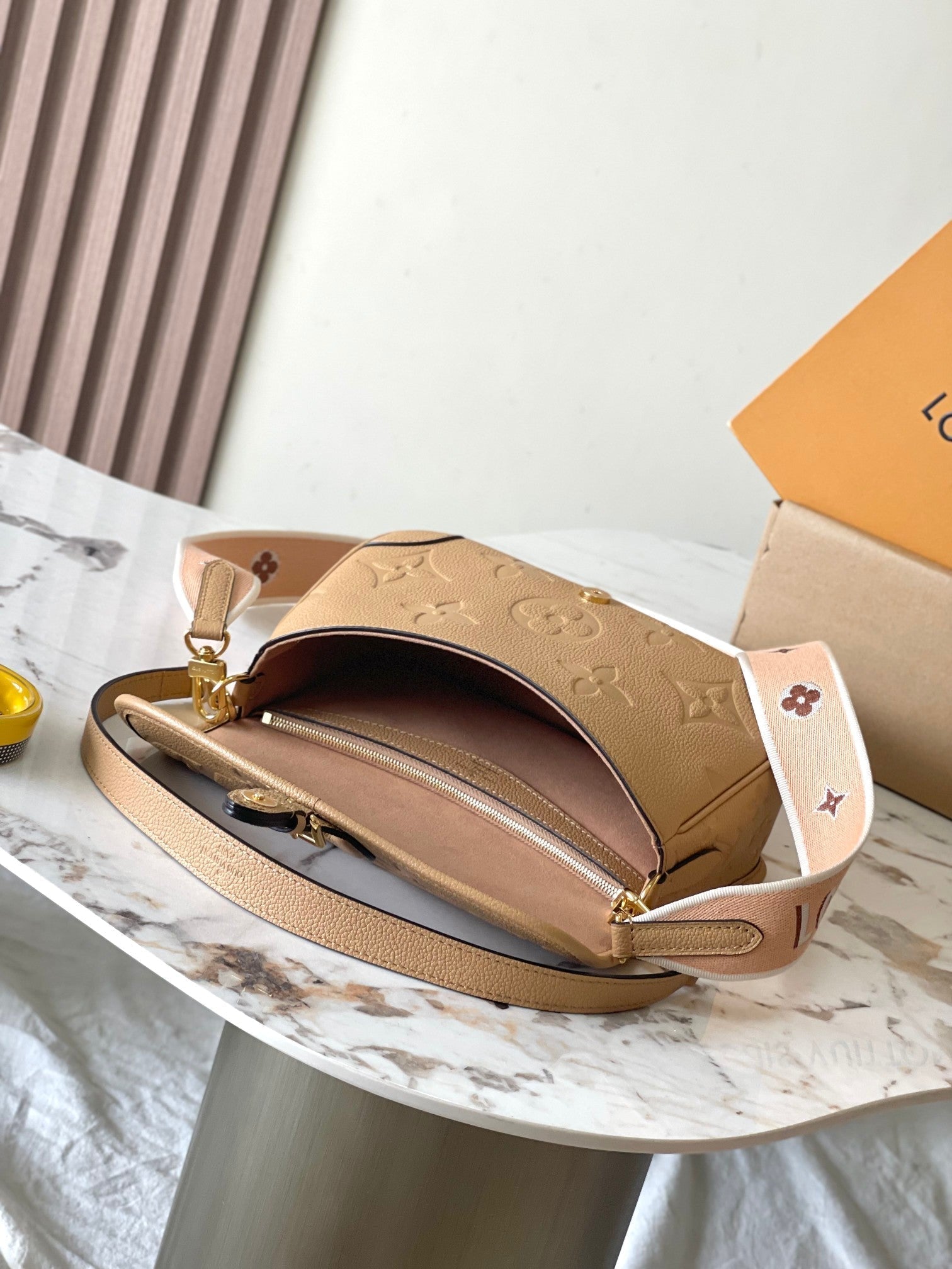 LOUIS VUITTON DIANE 23 IN WARM TAN BROWN EMBOSSED GRAINED CALFSKIN