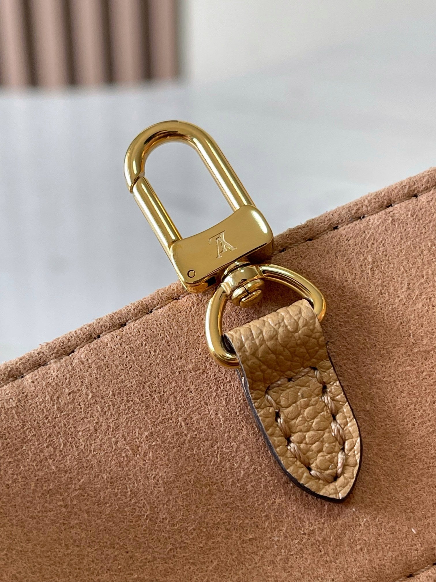 LOUIS VUITTON ONTHEGO PM 25 IN MILK TEA MONOGRAM IMPREINTE LEATHER