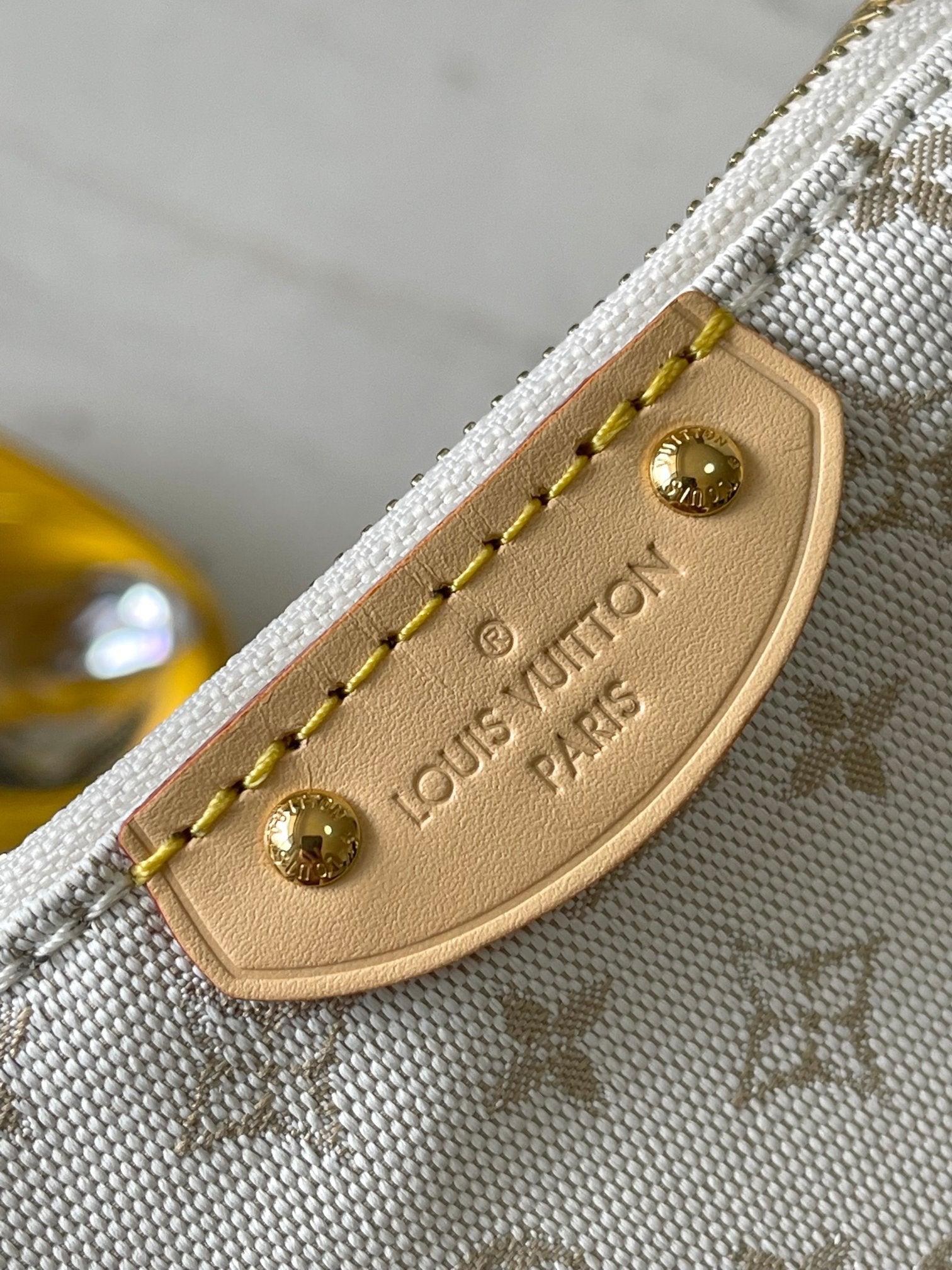 LOUIS VUITTON HILLS POCHETTE 20 IN WHITE MONOGRAM MINI JACQUARD